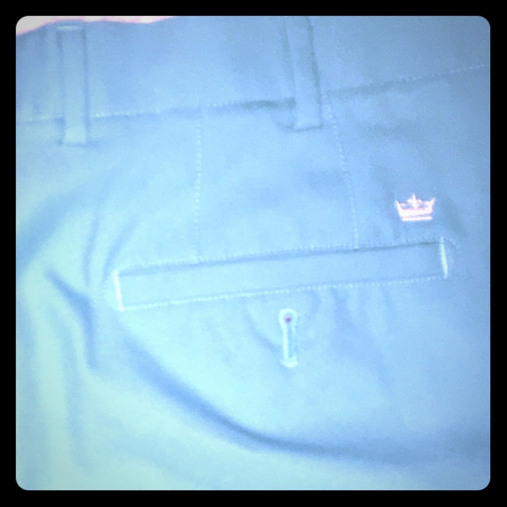 Peter Millar Golf Shorts - 34
